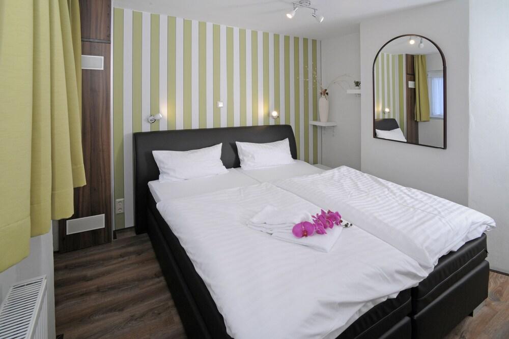 Hotel Le Petit Palais - Hotel/pension Bad Suderode