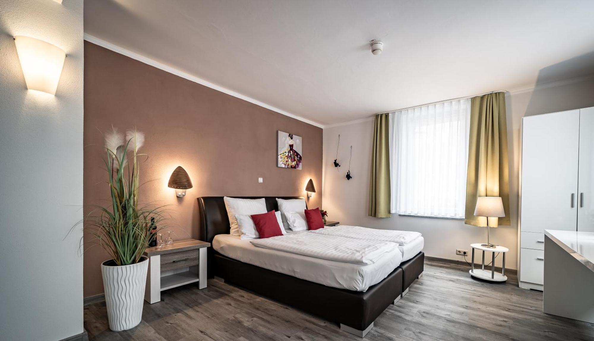 Le Petit Palais - Hotel/pension Hotel 3*