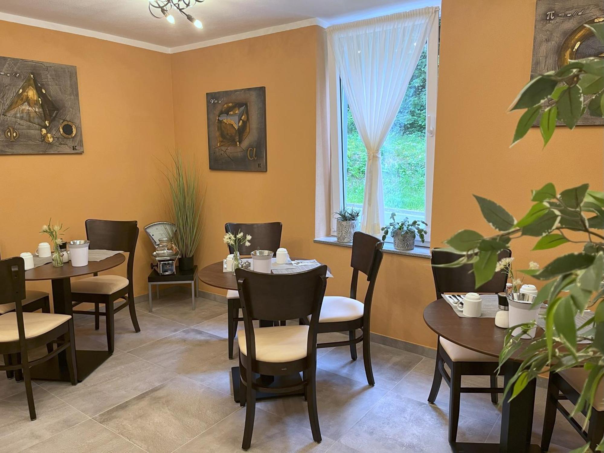 Le Petit Palais - Hotel/pension Bad Suderode